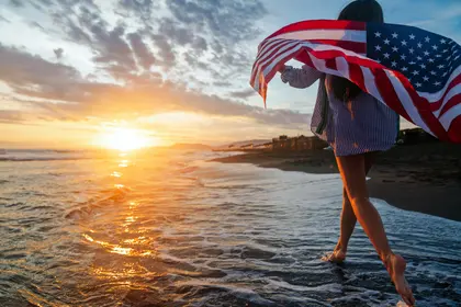 Sunset Freedom Walk — 150-piece jigsaw puzzle