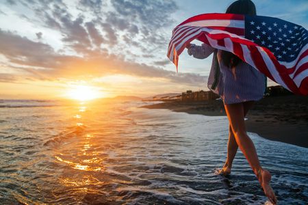 Sunset Freedom Walk — 150-piece jigsaw puzzle