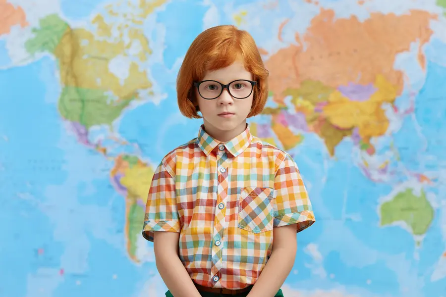 Child and World Map — 150-piece jigsaw puzzle
