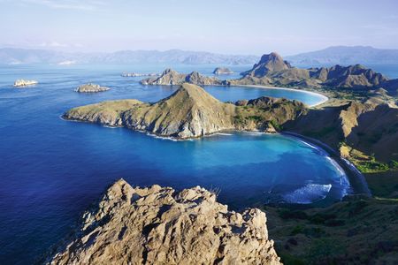Majestic Island Bays — 300-piece jigsaw puzzle