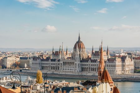 Majestic Parliament by the Danube — 500-piece jigsaw puzzle