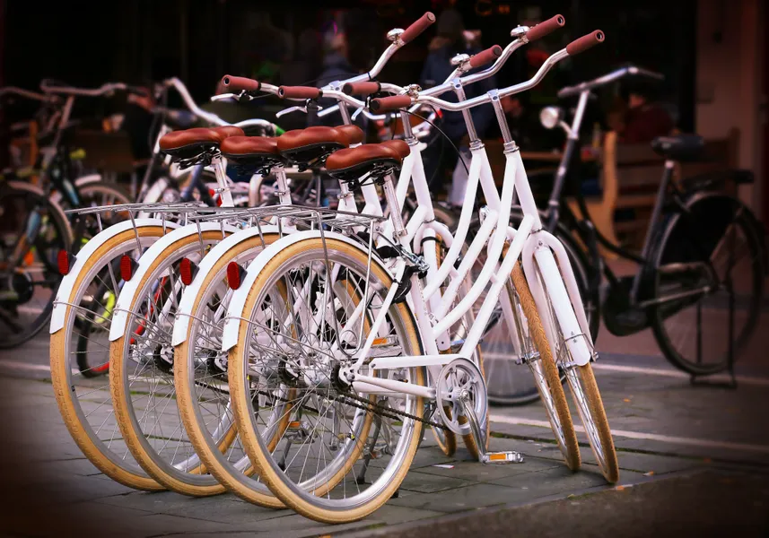Charmante stadsfietsen — 150-stukjes legpuzzel