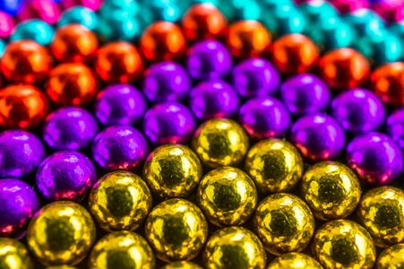 Vibrant Spheres Array — 500-piece jigsaw puzzle