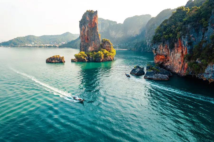 Serene Coastal Escape — 300-piece jigsaw puzzle