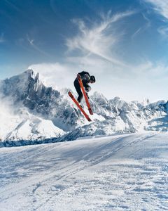 Epic Mountain Ski Jump — 150-piece jigsaw puzzle
