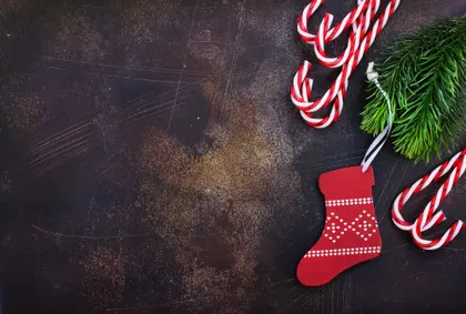 Festive Holiday Charm — 300-piece jigsaw puzzle