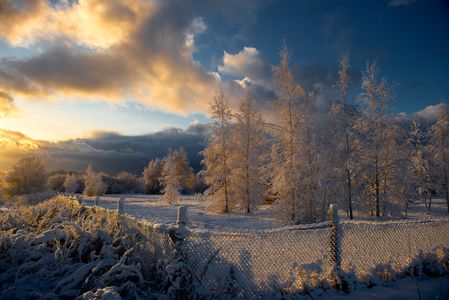 Winter Sunset Glow — 150-piece jigsaw puzzle