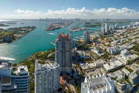 Coastal Cityscape Panorama — 500-piece jigsaw puzzle