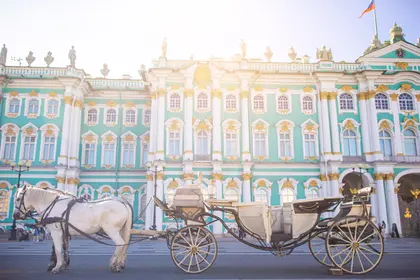 Historic Carriage Ride — 400-piece jigsaw puzzle