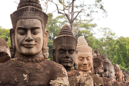 Serene Stone Faces — 400-piece jigsaw puzzle