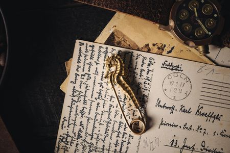 Vintage Keepsakes — 300-piece jigsaw puzzle