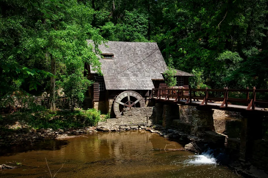 Rustic Watermill Retreat — 500-piece jigsaw puzzle