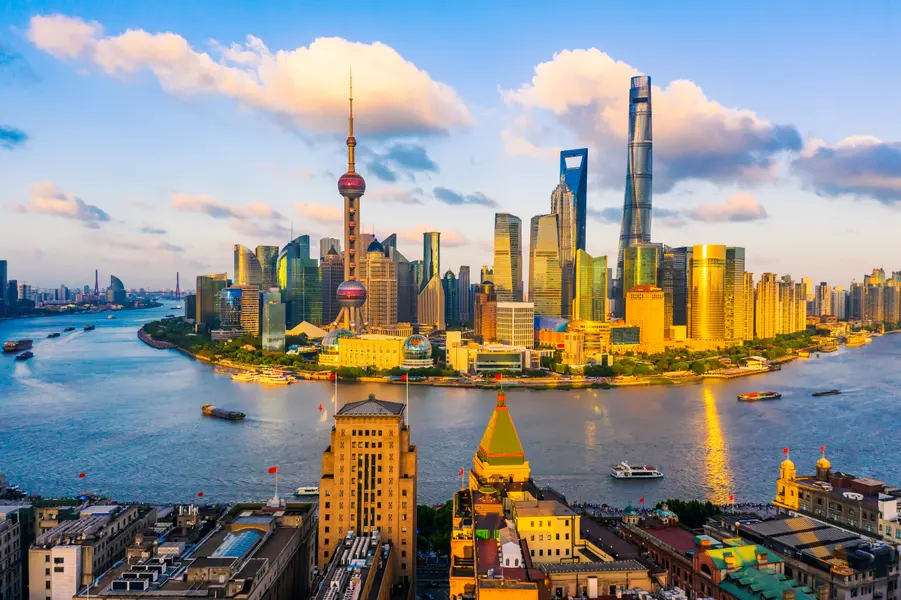 Shanghai Skyline Glow — 300-piece jigsaw puzzle