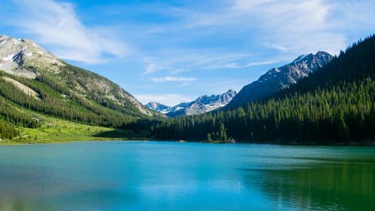 Tranquil Mountain Lake — 200-piece jigsaw puzzle