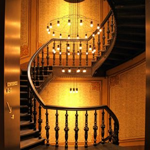 Elegant Spiral Staircase — 300-piece jigsaw puzzle