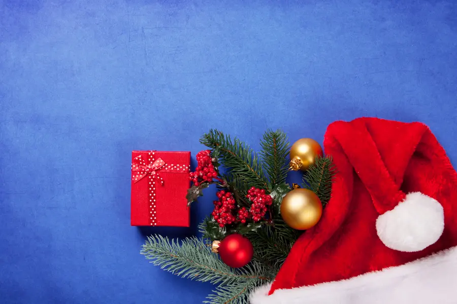 Festive Holiday Arrangement — 400-piece jigsaw puzzle