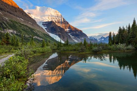 Majestic Mountain Reflection — 300-piece jigsaw puzzle