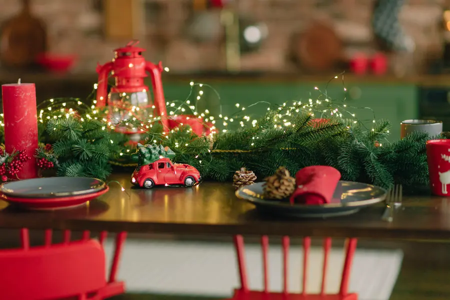 Festive Table Setting — 64-piece jigsaw puzzle