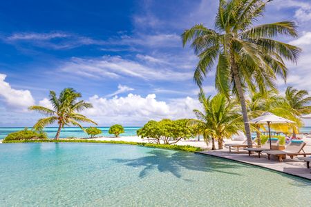 Tropical Beach Paradise — 150-piece jigsaw puzzle