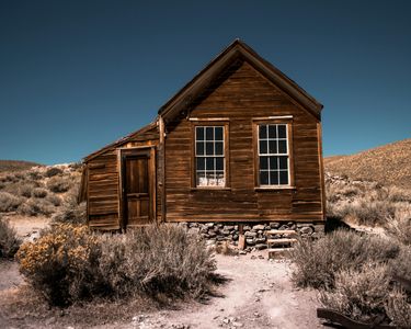 Rustic Desert Cabin — 200-piece jigsaw puzzle