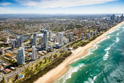 Coastal Cityscape Panorama — 150-piece jigsaw puzzle