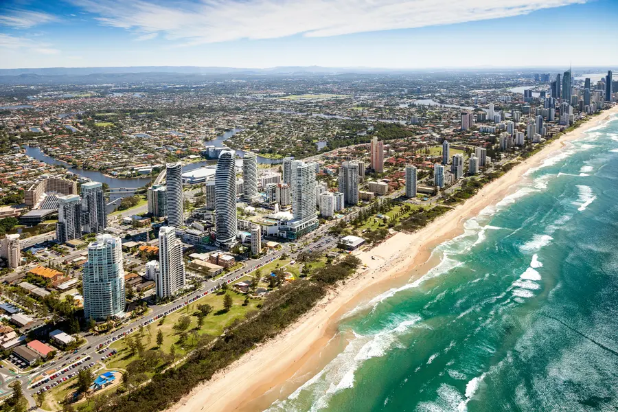 Coastal Cityscape Panorama — 150-piece jigsaw puzzle