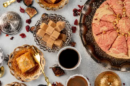 Oriental Delight Spread — 64-piece jigsaw puzzle