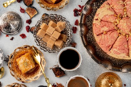 Oriental Delight Spread — 64-piece jigsaw puzzle