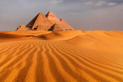 Majestic Desert Pyramids — 150-piece jigsaw puzzle