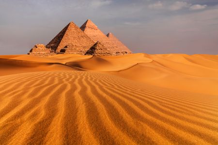 Majestic Desert Pyramids — 150-piece jigsaw puzzle