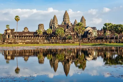 Angkor Wat Reflection — 100-piece jigsaw puzzle