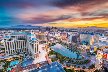 Vibrant Las Vegas Skyline — 400-piece jigsaw puzzle