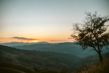 Serene Mountain Sunset — 400-piece jigsaw puzzle