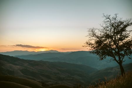 Serene Mountain Sunset — 400-piece jigsaw puzzle
