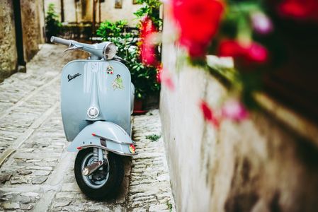 Vintage Scooter Alley — 64-piece jigsaw puzzle