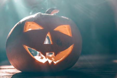 Glowing Jack-o'-Lantern — 500-piece jigsaw puzzle