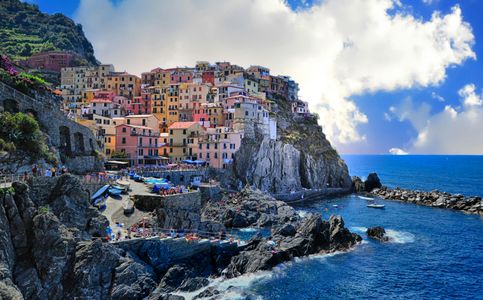 Colorful Coastal Village — 500-piece jigsaw puzzle