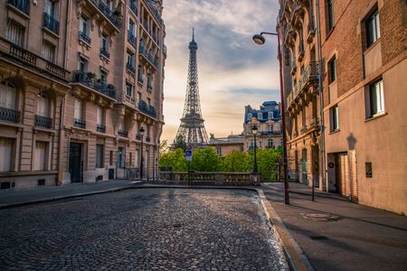 Parisian Street View — 500-piece jigsaw puzzle