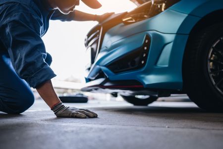 Mechanic at Work — 200-piece jigsaw puzzle