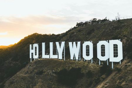 Hollywood Hillside View — 200-piece jigsaw puzzle