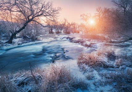 Winter Sunrise Stream — 300-piece jigsaw puzzle