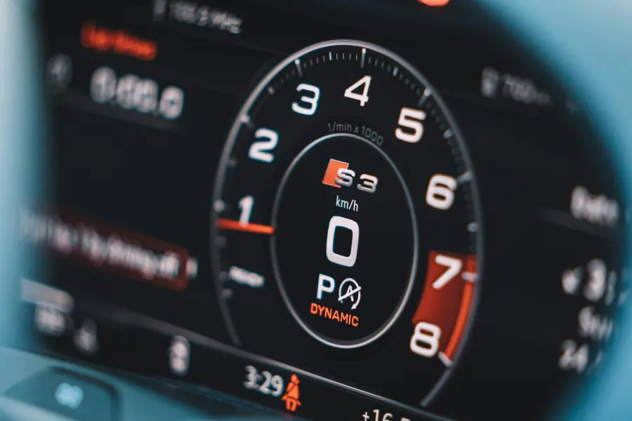 Dynamic Speedometer Display — 100-piece jigsaw puzzle