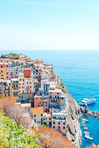 Colorful Coastal Village — 200-piece jigsaw puzzle