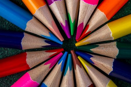 Vibrant Color Wheel — 200-piece jigsaw puzzle