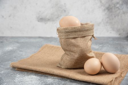 Rustic Eggs Display — 200-piece jigsaw puzzle