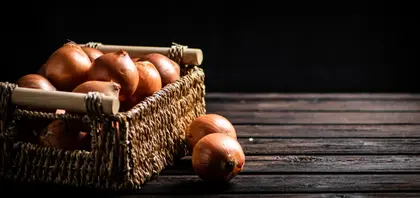 Rustic Onion Basket — 300-piece jigsaw puzzle