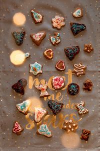 Festive Gingerbread Dreams — 300-piece jigsaw puzzle