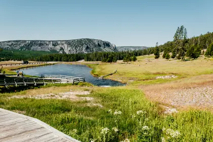 Peaceful Valley View — 200-piece jigsaw puzzle