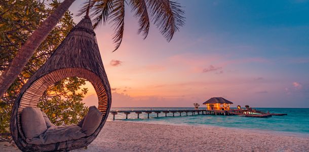 Retraite au coucher de soleil tropical — puzzle de 500 pièces