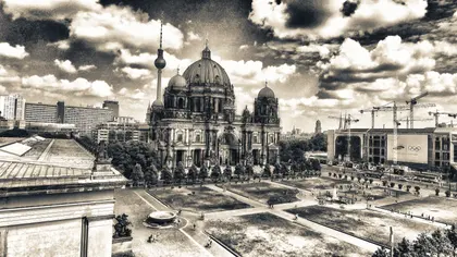 Historic Cityscape View — 300-piece jigsaw puzzle